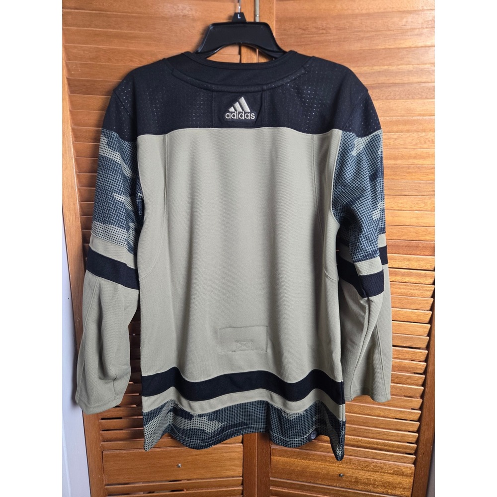 Montreal Canadiens Adidas Military Appreciation Hockey Jersey Mens 42 - Picture 5 of 6